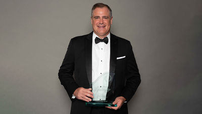 ASTA's Zane Kerby Wins TravelAge West Leadership Award