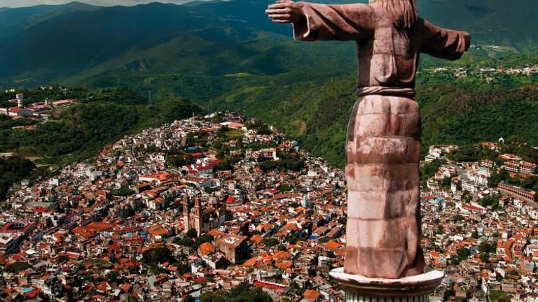 For a taste of old Mexico, clients might head to Taxco, a former mining town. // © 2015 Sun Triangle