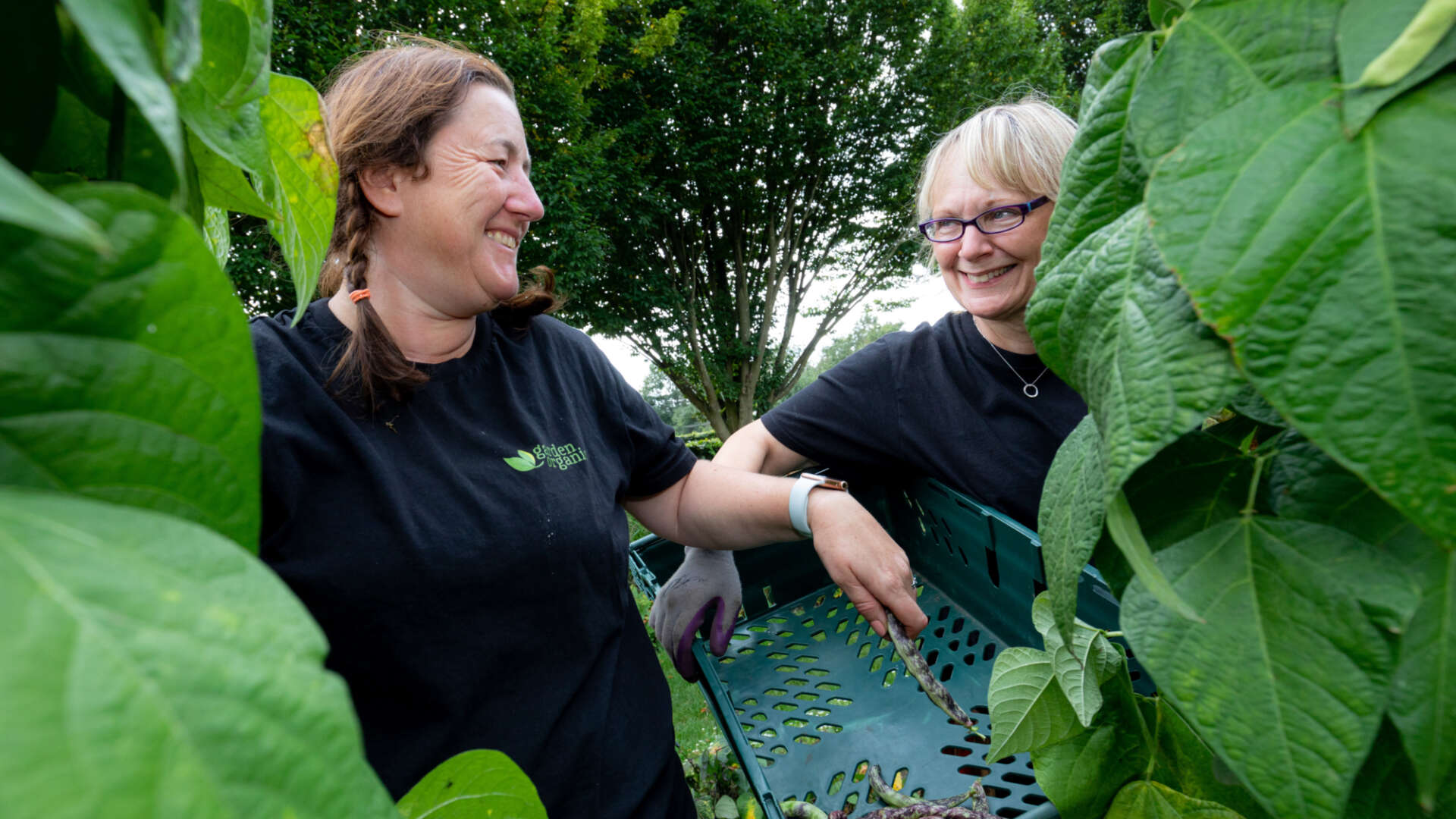 Emma and Jules in the gardens at Ryton