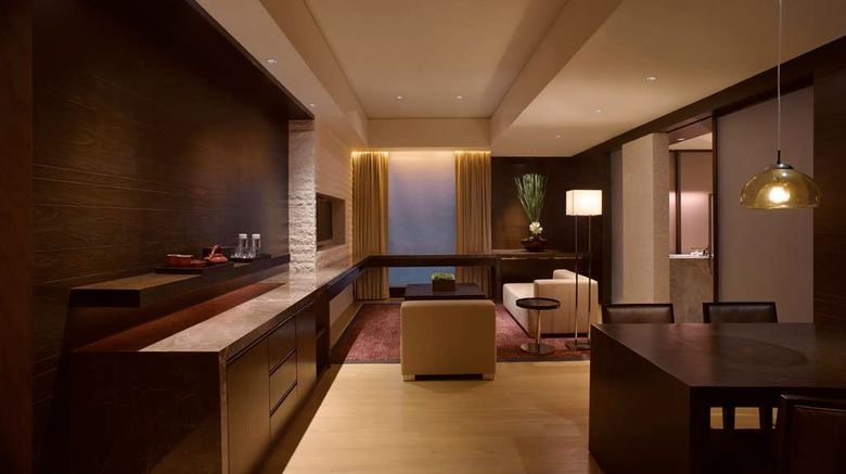 <b>Grand Hyatt Guangzhou Suite</b>. Images powered by <a href=_-11.html title="IcePortal" target="_blank">IcePortal</a>.