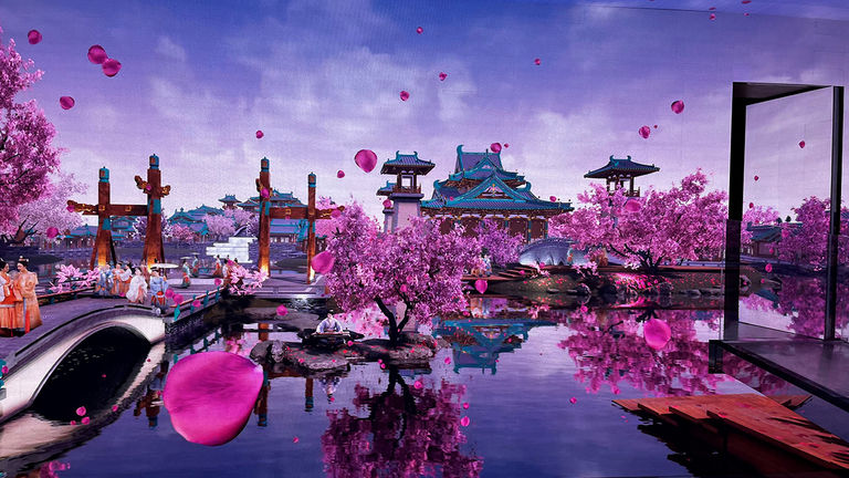 Jinling Town offers a 5-D interactive virtual reality experience for visitors.