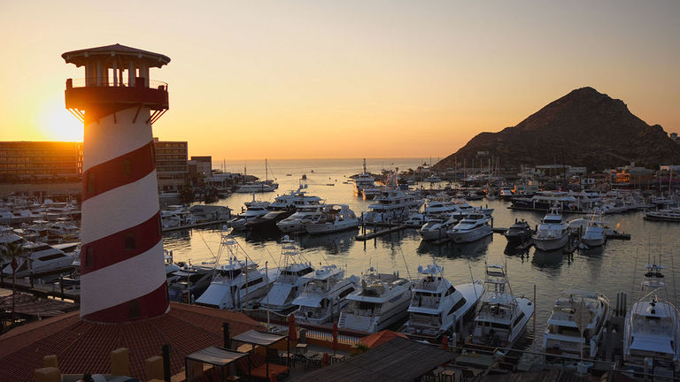 Los Cabos is a favorite destination for West Coast travelers, thanks in part to a quick flight.