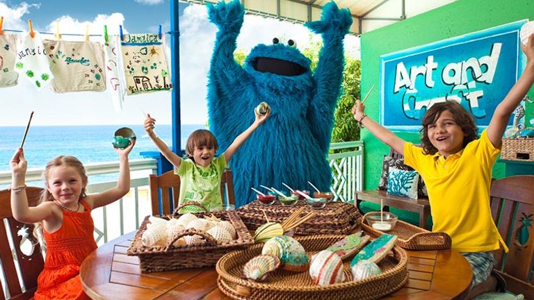 Many all-inclusive brands feature interactions with children’s characters, such as those from the popular television series “Sesame Street.” // © 2016 Beaches Resorts