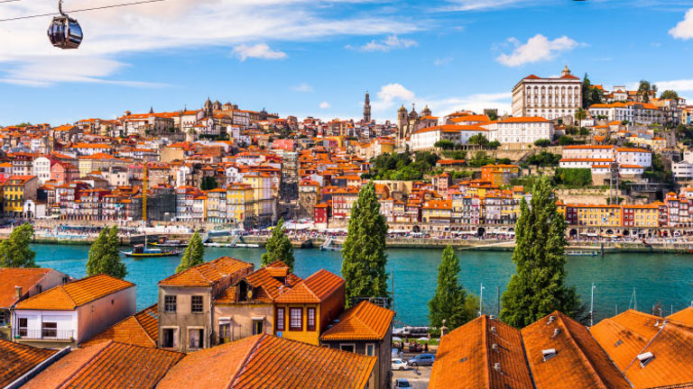 Oenophiles will want to imbibe in Porto, Portugal’s second largest city. // © 2017 iStock