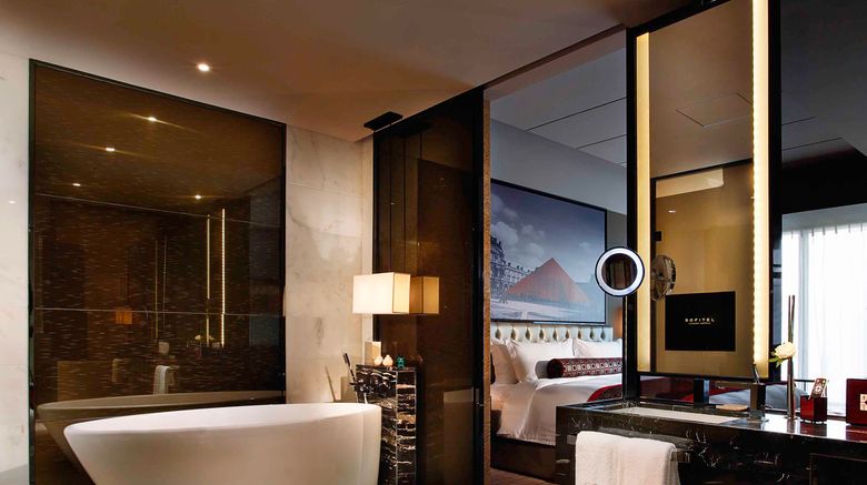 <b>Sofitel Guangzhou Sunrich Room</b>. Images powered by <a href=_-2.html title="Leonardo Worldwide" target="_blank">Leonardo</a>.