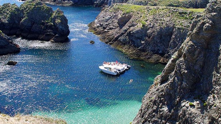 When choosing a European island getaway, skip obvious choices in favor of an undiscovered island, such as Belle Ile en Mer in France. // © 2017 Creative Commons user shogunangel