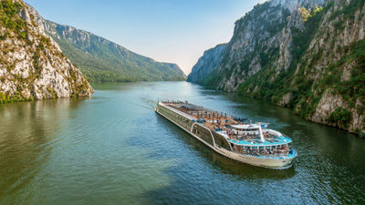 Amawaterways boat